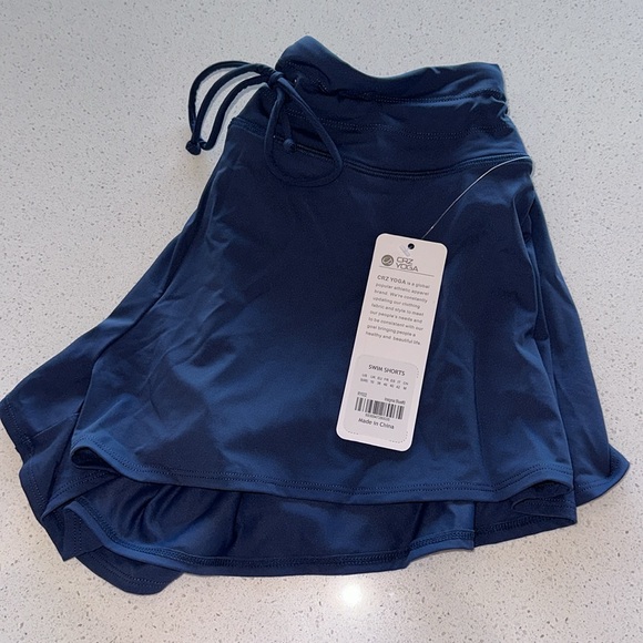 High Rise Flowy Lined Swim Shorts - Picture 5 of 5